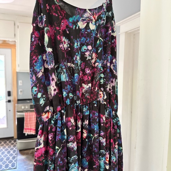 Floral Chiffon Maxi dress - Picture 2 of 3